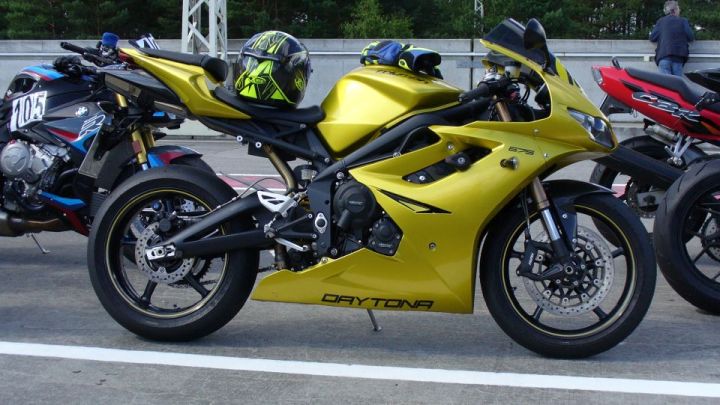 Daytona675